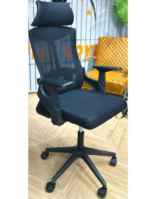 מתננה עם גב תמיכה ארגונומית ומנגנון כיוונון עמיד לישיבה מרופדת נוחה.